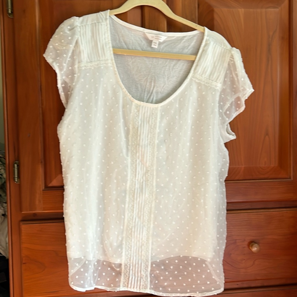Lauren Conrad XXL white tee with front overlay